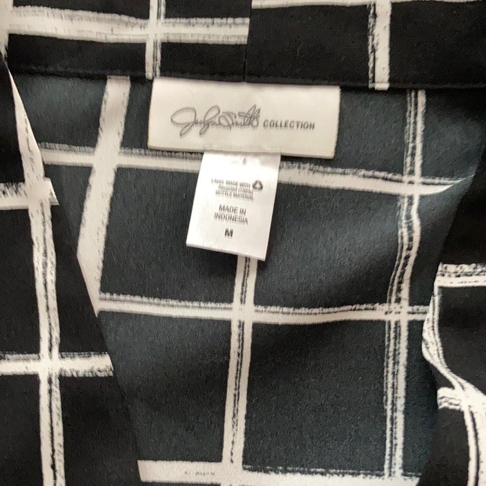 Women’s Jaclyn Smith dress shirt